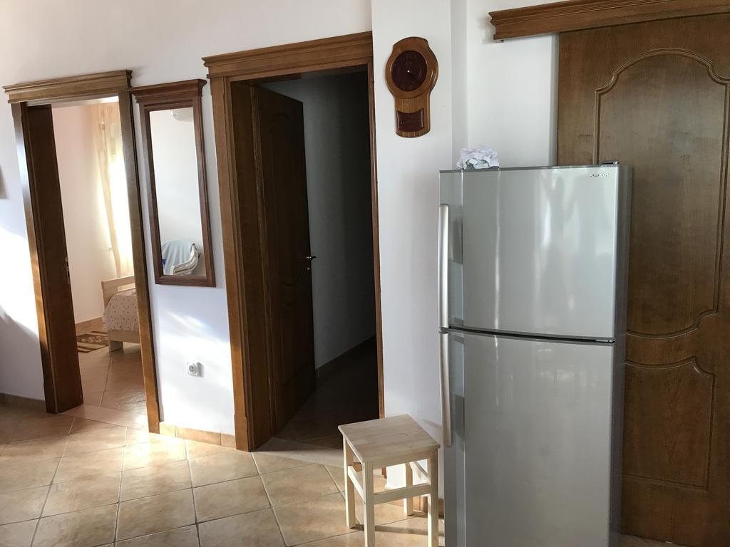 Holiday Home Zenit Ulcinj Zewnętrze zdjęcie