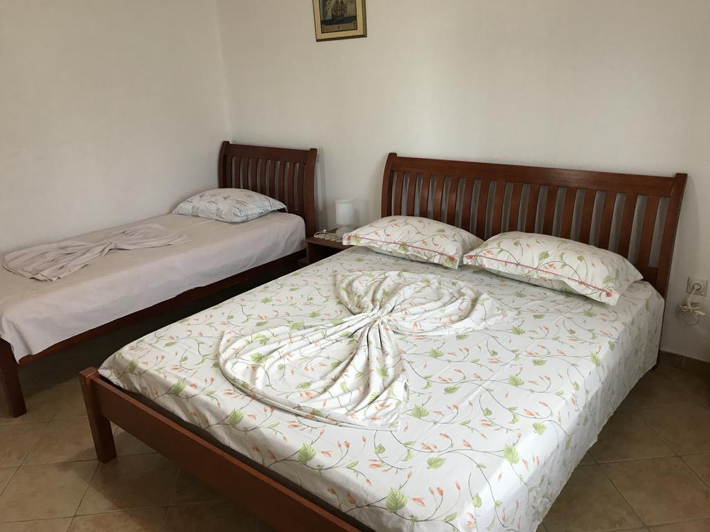 Holiday Home Zenit Ulcinj Zewnętrze zdjęcie